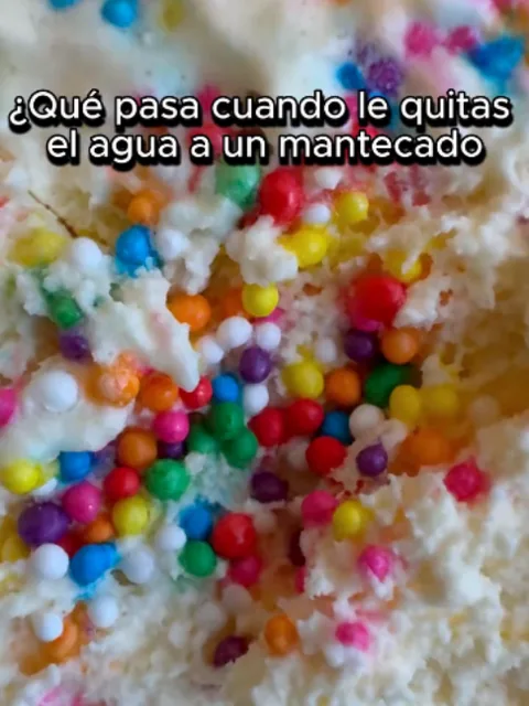 Miniatura del video de TikTok: mantecado de vainilla liofilizado con sprinkles